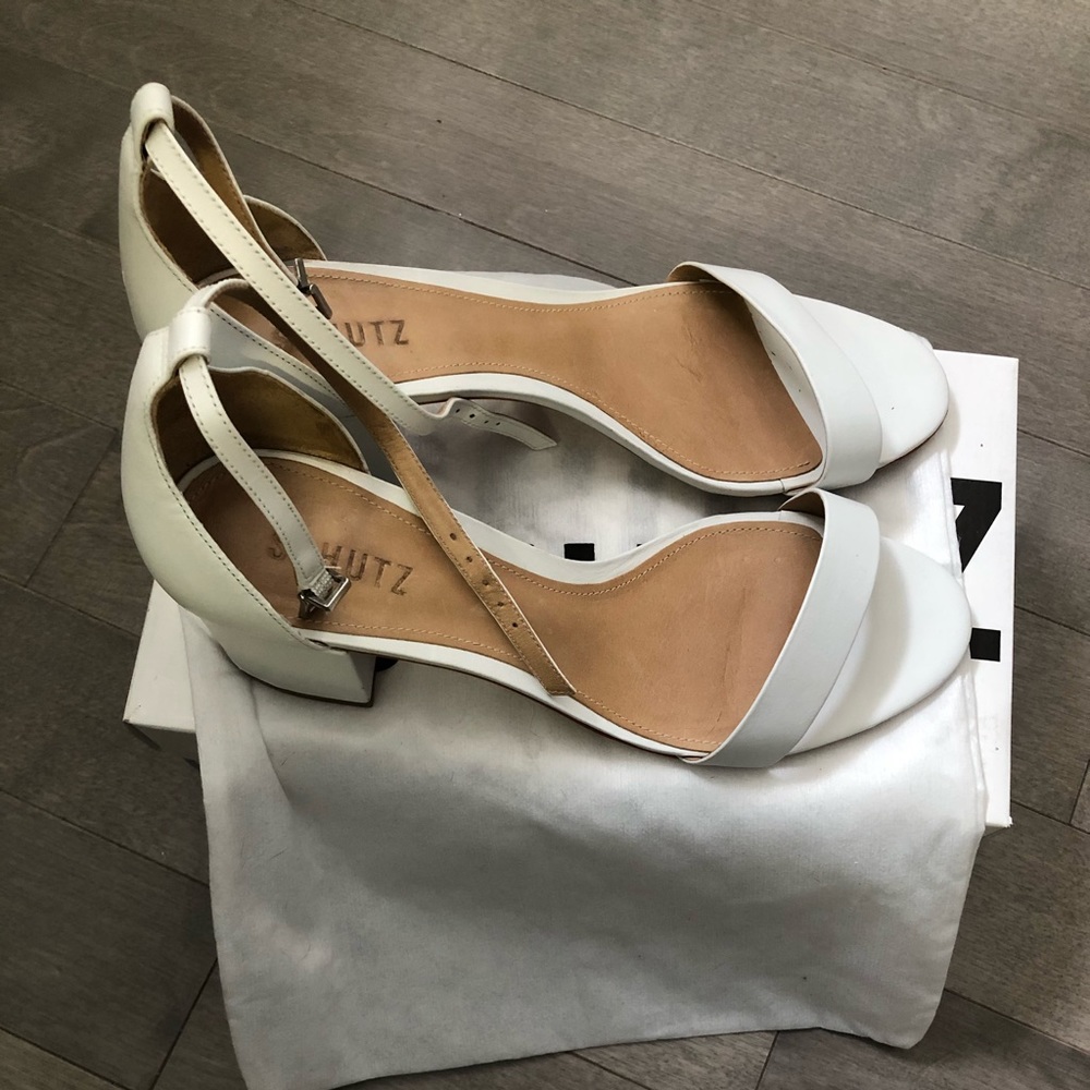 Schutz white leather heels sz 9